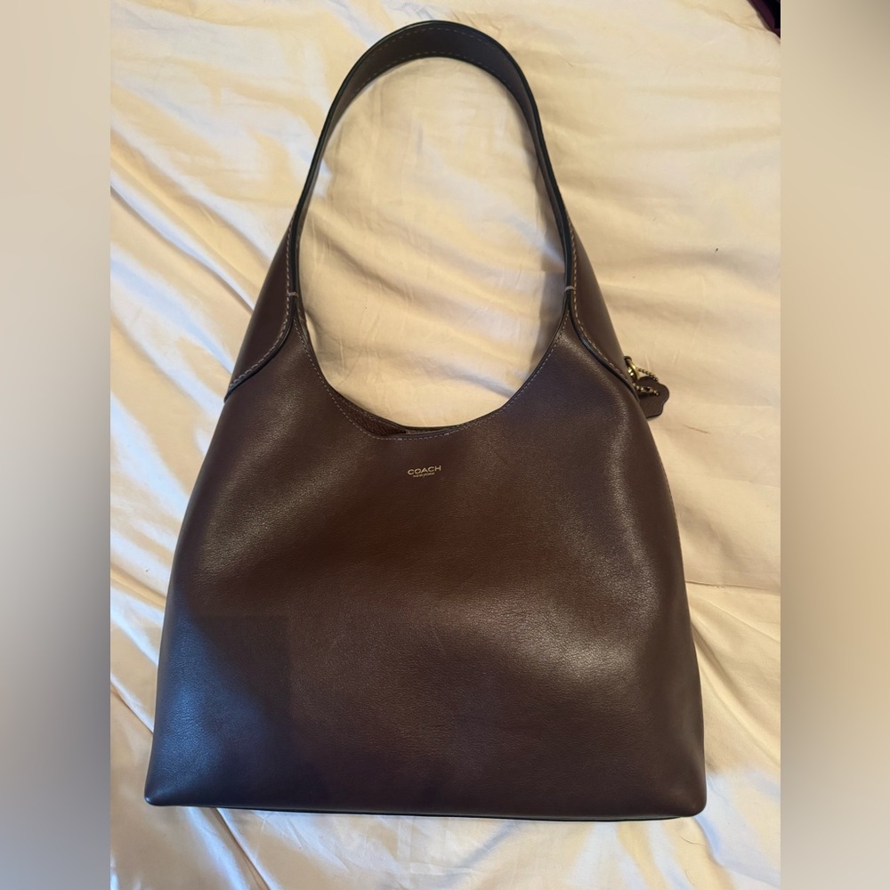 Coach Brooklyn 28 shoulder bag in maple